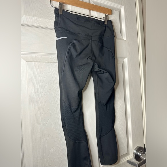 Nike Fast Women’s Mid Rise Crop Running Leggings - Picture 7 of 13